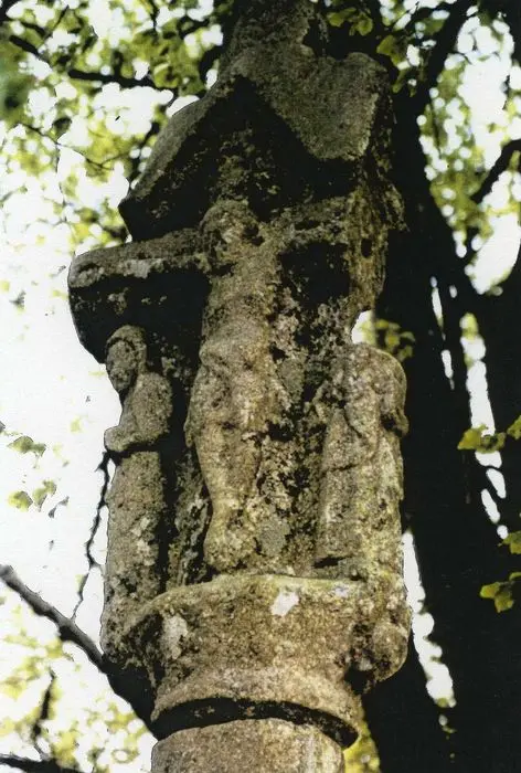 Picture of Cross of priests - POP Plateforme Ouverte du Patrimoine / Base Mérimée - © Ministère de la Culture (France), Médiathèque du patrimoine et de la photographie, tous droits réservés