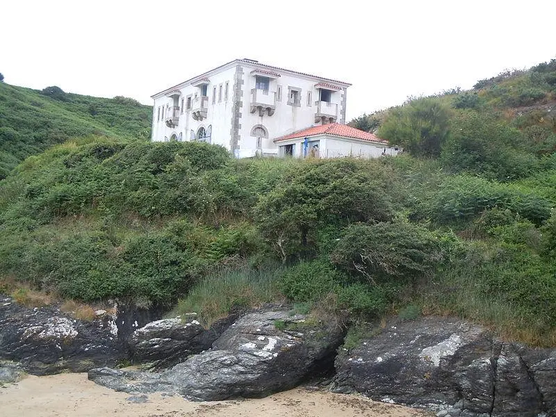Foto von Reduziert durch Port-Maria - Patrice78500 - © Creative Commons (https://creativecommons.org/licenses/by-sa/4.0/deed.fr)