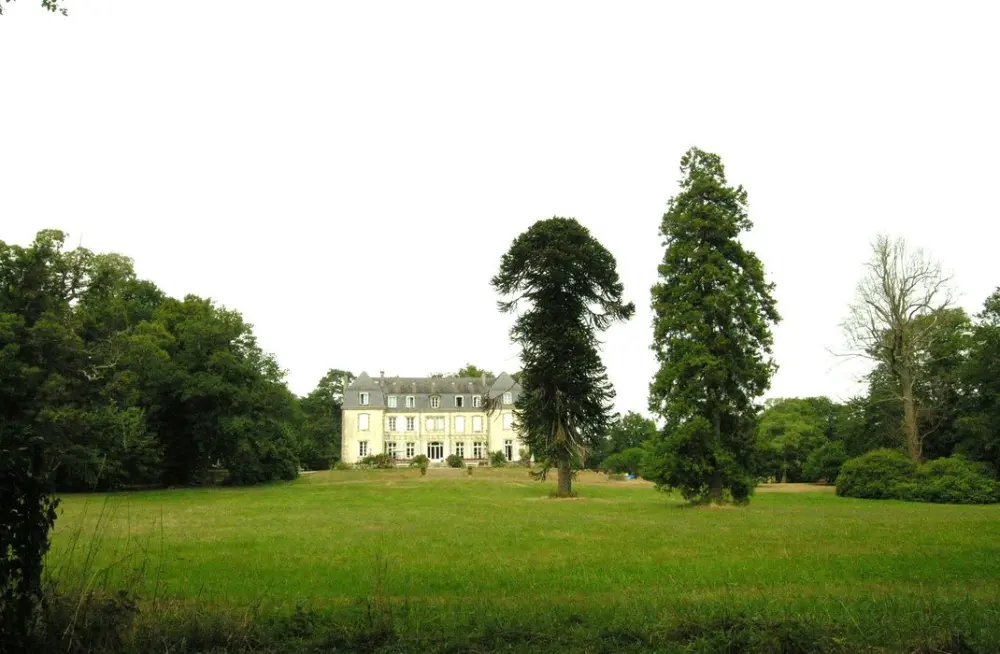 Foto von Bot Castle - POP Plateforme Ouverte du Patrimoine / Base Mérimée - © Ministère de la Culture (France), Direction Régionale des Affaires Culturelles de Bretagne – Tous droits réservés