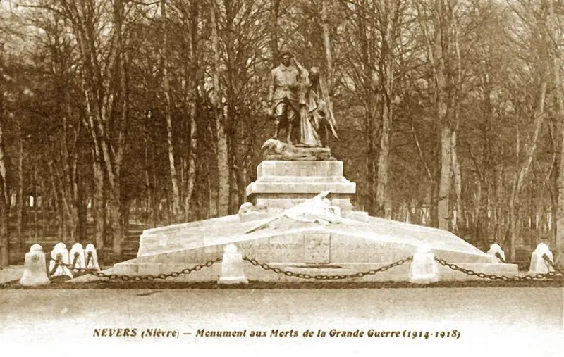 Foto de Memorial de la Guerra de Nièvre - Eddydu92 - © Creative Commons (https://creativecommons.org/licenses/by-sa/4.0/deed.fr)