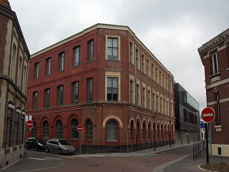 Foto von Delattre Factory - Friedrich Tellberg - © Creative Commons (https://creativecommons.org/licenses/by-sa/4.0/deed.fr)