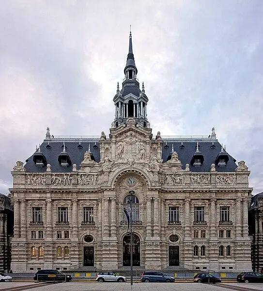 Foto von Rathaus - Velvet - © Creative Commons (https://creativecommons.org/licenses/by-sa/4.0/deed.fr)