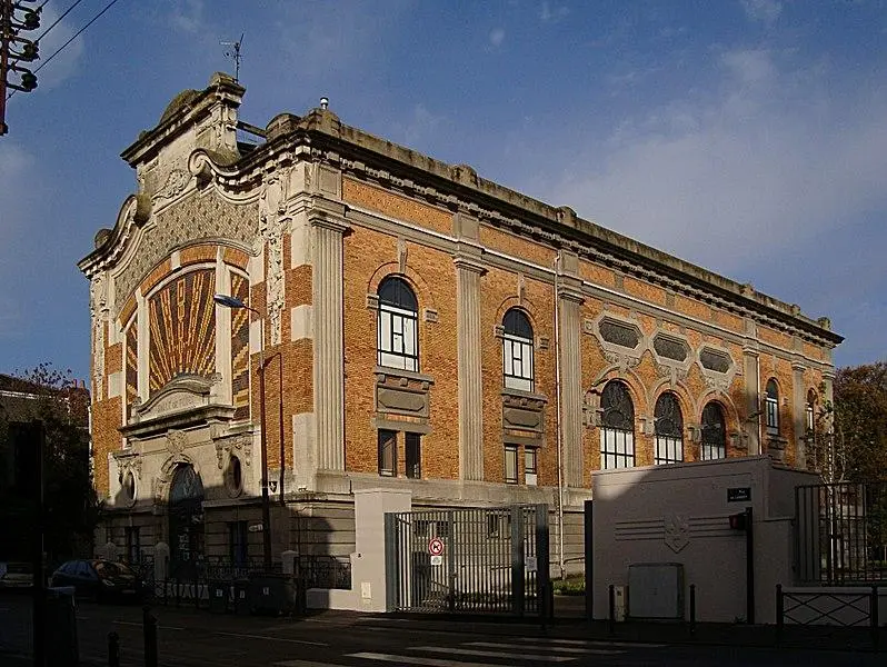 Foto von Dorfhalle in Lille-Fives - Velvet - © Creative Commons (https://creativecommons.org/licenses/by-sa/4.0/deed.fr)