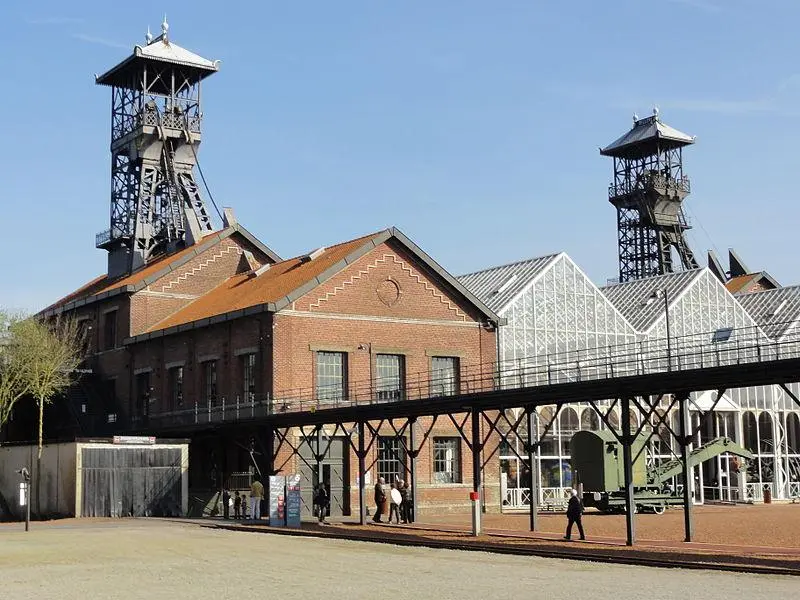 Foto von Lewarde Mining Historic Center (ehemalige Bergbaustelle des Delloye Foss von der Firma der Aniche Mines) - Jérémy Jännick - © Creative Commons (https://creativecommons.org/licenses/by-sa/4.0/deed.fr)