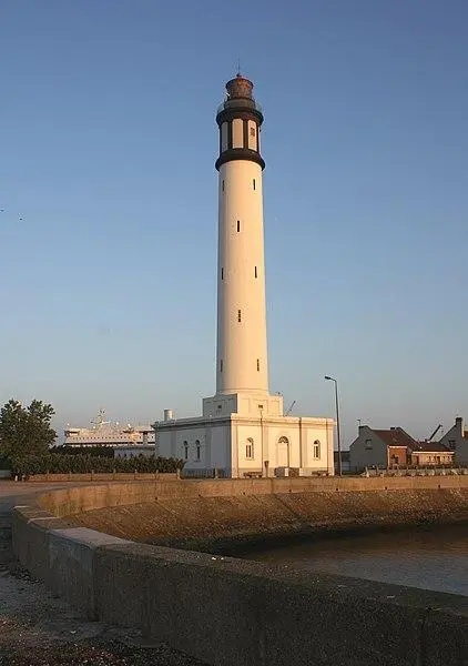 Foto de Faro de Risban - Alain.Darles - © Creative Commons (https://creativecommons.org/licenses/by-sa/4.0/deed.fr)