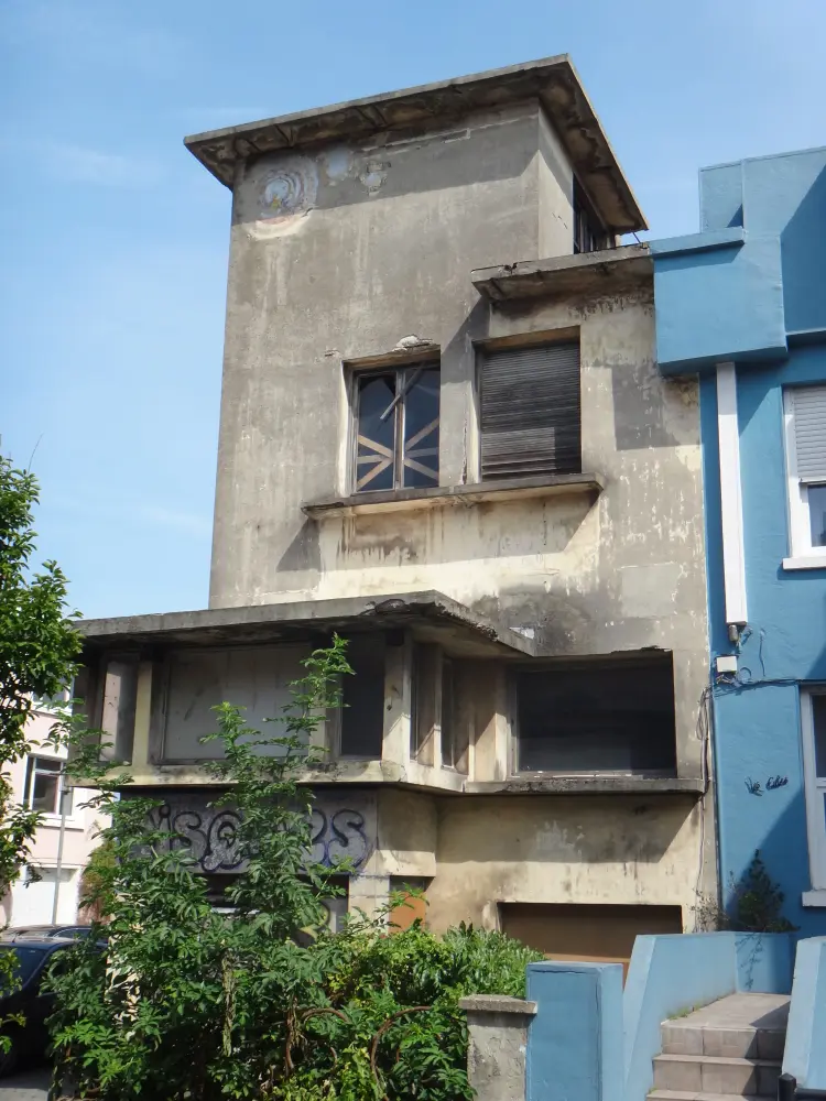 Foto de Villa les descrito - Sous licence Creative Commons (https://creativecommons.org/licenses/by-sa/4.0/deed.fr) - Par Leroypy - © Creative Commons (https://creativecommons.org/licenses/by-sa/4.0/deed.fr)