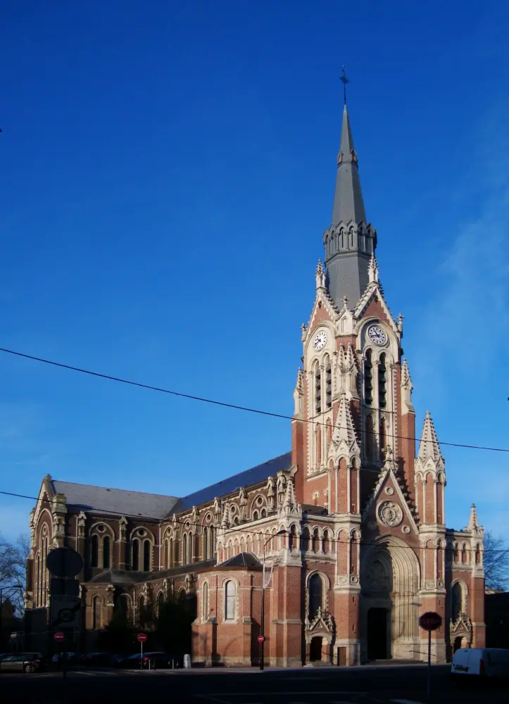 Foto von Kirche des heiligen Herzens - Sous licence Creative Commons (https://creativecommons.org/licenses/by-sa/4.0/deed.fr) - Par Rotatebot - © Creative Commons (https://creativecommons.org/licenses/by-sa/4.0/deed.fr)