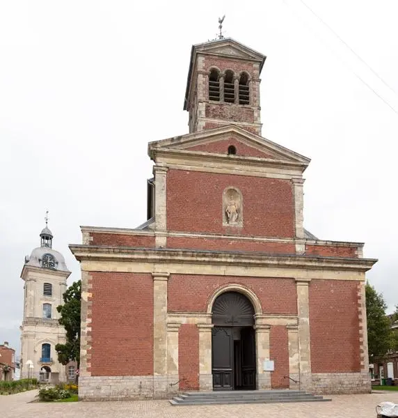 Foto von Notre-Dame-de-l'Assumption Church - PMRMaeyaert - © Creative Commons (https://creativecommons.org/licenses/by-sa/4.0/deed.fr)