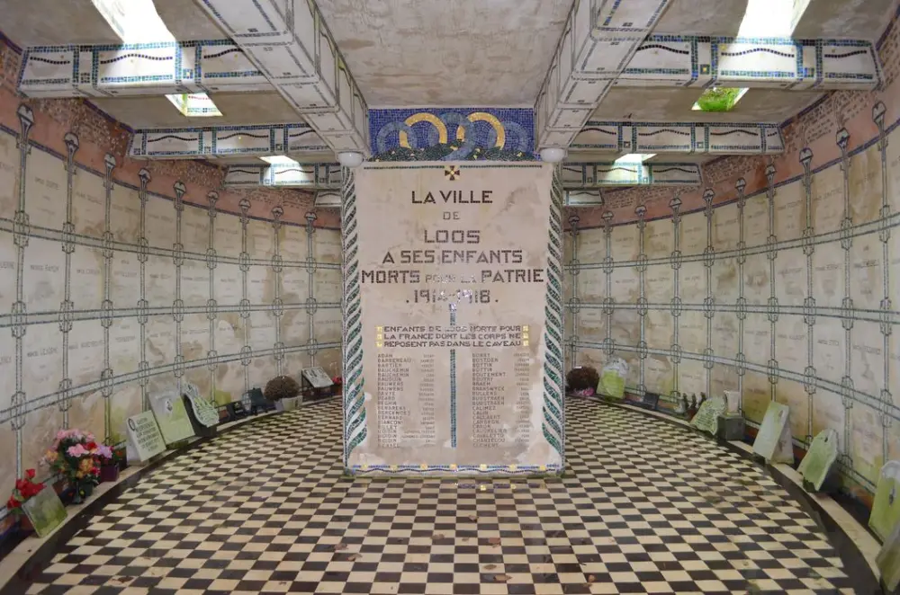 Foto di Monumento e cripta con i morti - POP Plateforme Ouverte du Patrimoine / Base Mérimée - © Ministère de la Culture (France), Direction Régionale des Affaires Culturelles des Hauts-de-France – Tous droits réservés 