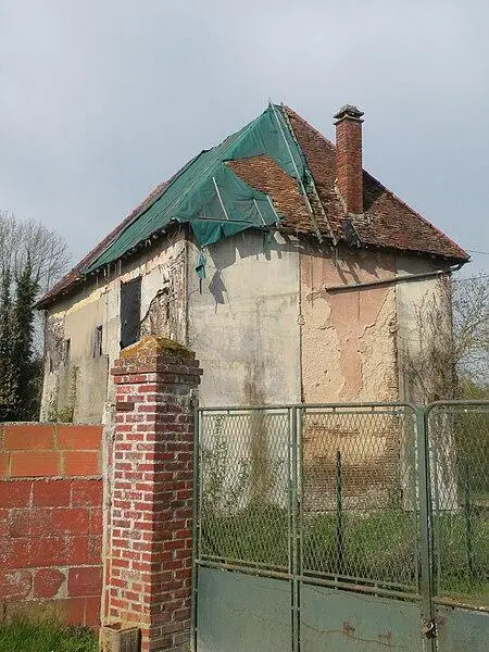 Foto di Ex presbiterio - Chatsam - © Creative Commons (https://creativecommons.org/licenses/by-sa/4.0/deed.fr)