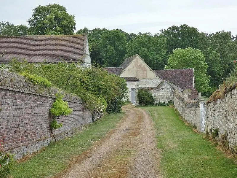 Foto di Wariville Priory - Guillaume de clermont 60 - © Creative Commons (https://creativecommons.org/licenses/by-sa/4.0/deed.fr)