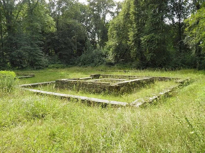 Foto di Tempio Gallo-Roman della foresta elatte - Mel22 - © Creative Commons (https://creativecommons.org/licenses/by-sa/4.0/deed.fr)