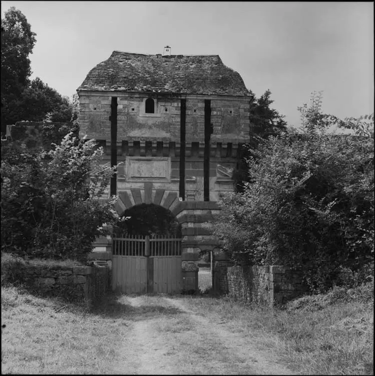 Foto von Auvray Castle von La Forêt-Auvray - POP Plateforme Ouverte du Patrimoine / Base Mérimée - © Ministère de la Culture (France), Médiathèque du patrimoine et de la photographie, diffusion RMN-GP