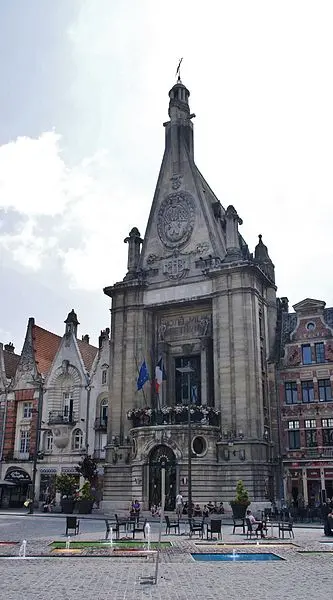 Picture of Town hall - Bastien.pierre - © Creative Commons (https://creativecommons.org/licenses/by-sa/4.0/deed.fr)