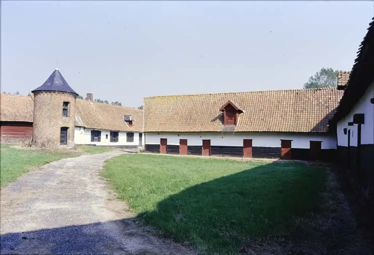 Foto di Castello di Tramecourt - POP Plateforme Ouverte du Patrimoine / Base Mérimée - © Donation VMF, Ministère de la Culture (France), Médiathèque du patrimoine et de la photographie, diffusion GrandPalaisRmn Photo