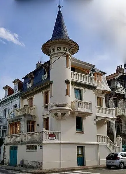 Foto von Villa Alexandre - Ltqphg - © Creative Commons (https://creativecommons.org/licenses/by-sa/4.0/deed.fr)