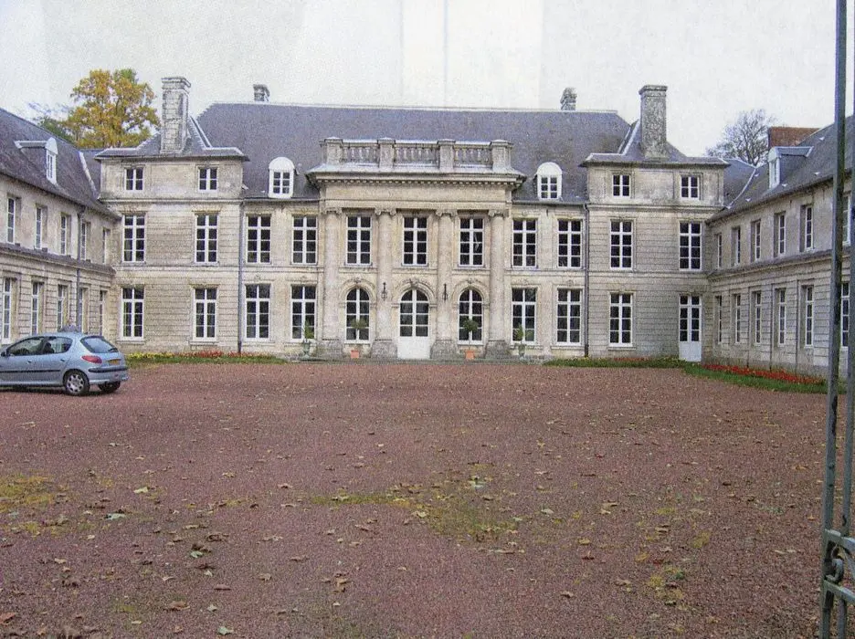 Foto von Château du Cauroy im Weiler Cauroy - POP Plateforme Ouverte du Patrimoine / Base Mérimée - © Ministère de la Culture (France), Médiathèque du patrimoine et de la photographie, tous droits réservés