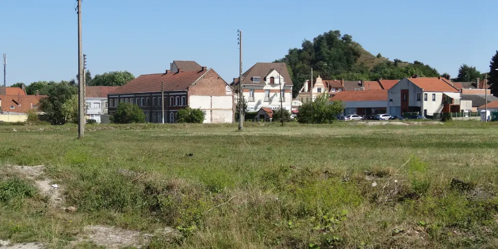 Foto de Antiguo tanque del pozo N ° 1 de la Compañía de las Minas de Vicoigne-Noieux-DroCourt - Sous licence Creative Commons (https://creativecommons.org/licenses/by-sa/4.0/deed.fr) - Par Jérémy-Günther-Heinz Jähnick - © Creative Commons (https://creativecommons.org/licenses/by-sa/4.0/deed.fr)