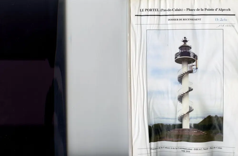 Foto de Pointe d'Alprech Lighthouse, ubicado al final de Rue du Cap - POP Plateforme Ouverte du Patrimoine / Base Mérimée - © Ministère de la Culture (France), Médiathèque du patrimoine et de la photographie, Tous droits réservés 