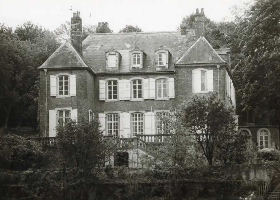 Foto de Château du Denacre (viejo feudo de Hil) - POP Plateforme Ouverte du Patrimoine / Base Mérimée - © Ministère de la Culture (France), Médiathèque du patrimoine et de la photographie, Tous droits réservés 