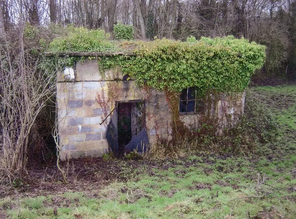 Foto de Estación de bombeo V1, ubicada a lo largo de la carretera departamental N ° 133 - POP Plateforme Ouverte du Patrimoine / Base Mérimée - © Ministère de la Culture (France), Médiathèque du patrimoine et de la photographie, tous droits réservés
