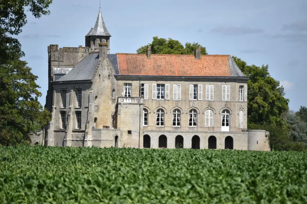 Picture of Château d'Ecou - POP Plateforme Ouverte du Patrimoine / Base Mérimée - © Ministère de la Culture (France), Médiathèque du patrimoine et de la photographie, diffusion RMN-GP