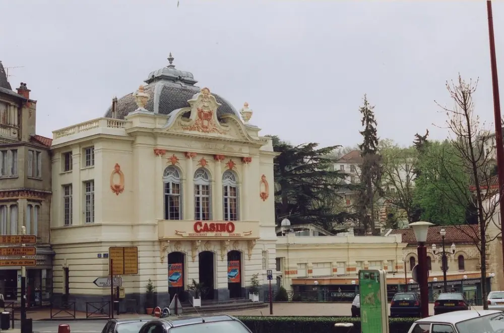 Foto von Casino-Theater - POP Plateforme Ouverte du Patrimoine / Base Mérimée - © Ministère de la Culture (France), Médiathèque du patrimoine et de la photographie, Tous droits réservés 