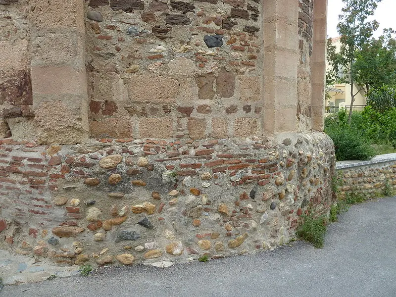 Photo de Chapelle de Château-Roussillon, ancienne église Sainte-Marie de Château-Roussillon - LeZibou - © Creative Commons (https://creativecommons.org/licenses/by-sa/4.0/deed.fr)