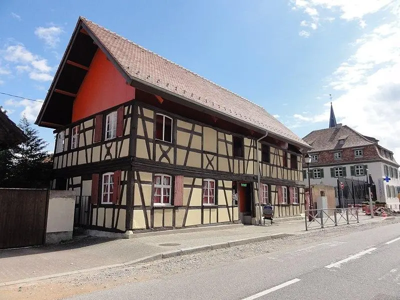 Foto von Stift de Holzhaus - © Ralph Hammann - Wikimedia Commons - © Creative Commons (https://creativecommons.org/licenses/by-sa/4.0/deed.fr)
