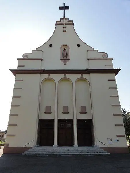 Foto von Sainte-thérèse-de-jésus katholische Kirche - © Ralph Hammann - Wikimedia Commons - © Creative Commons (https://creativecommons.org/licenses/by-sa/4.0/deed.fr)