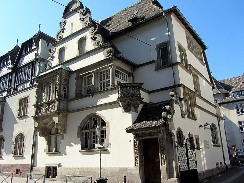 Foto von Alfred Marzolff Bildhauerhaus - Schlosser Saunal - © Creative Commons (https://creativecommons.org/licenses/by-sa/4.0/deed.fr)