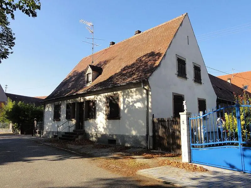 Foto von Bauernstadt: Farmen und Häuser - © Ralph Hammann - Wikimedia Commons - © Creative Commons (https://creativecommons.org/licenses/by-sa/4.0/deed.fr)