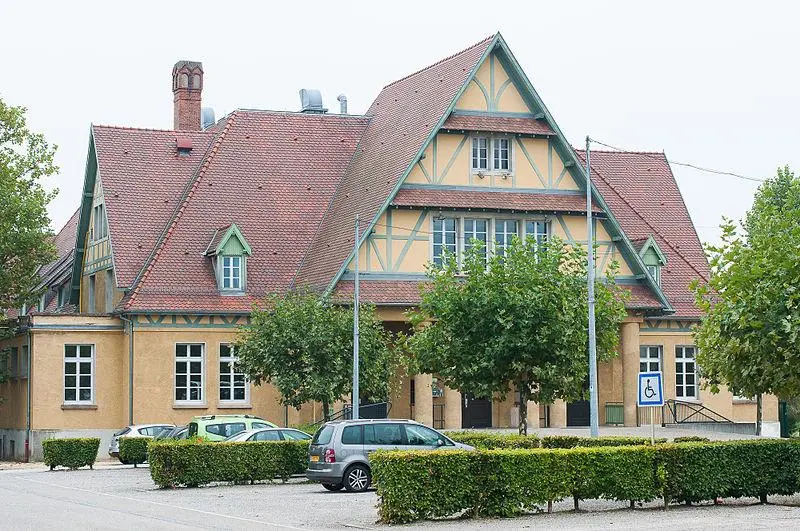 Foto von Grassegert Village Hall - Thejaread - © Creative Commons (https://creativecommons.org/licenses/by-sa/4.0/deed.fr)