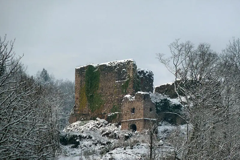 Foto von Ruinen des Château de Hugstein - Fred Schaerli - © Creative Commons (https://creativecommons.org/licenses/by-sa/4.0/deed.fr)
