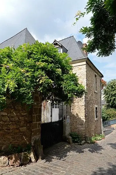 Foto de Hotel más rico de la jousserie - Selbymay - © Creative Commons (https://creativecommons.org/licenses/by-sa/4.0/deed.fr)