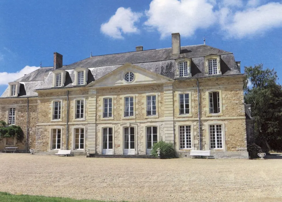 Foto de Castillo de Chêne-de-Coeur - POP Plateforme Ouverte du Patrimoine / Base Mérimée - © Ministère de la Culture (France), Médiathèque du patrimoine et de la photographie, tous droits réservés