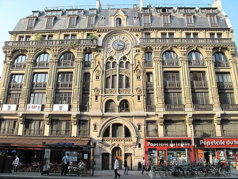 Foto von Gebäude - Tangopaso - © Creative Commons (https://creativecommons.org/licenses/by-sa/4.0/deed.fr)