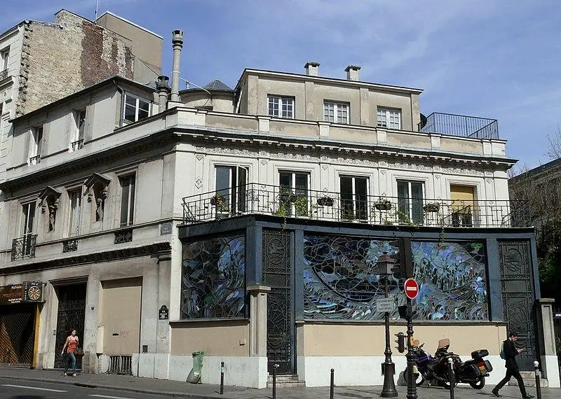 Foto von Gebäude - MOSSOT - © Creative Commons (https://creativecommons.org/licenses/by-sa/4.0/deed.fr)