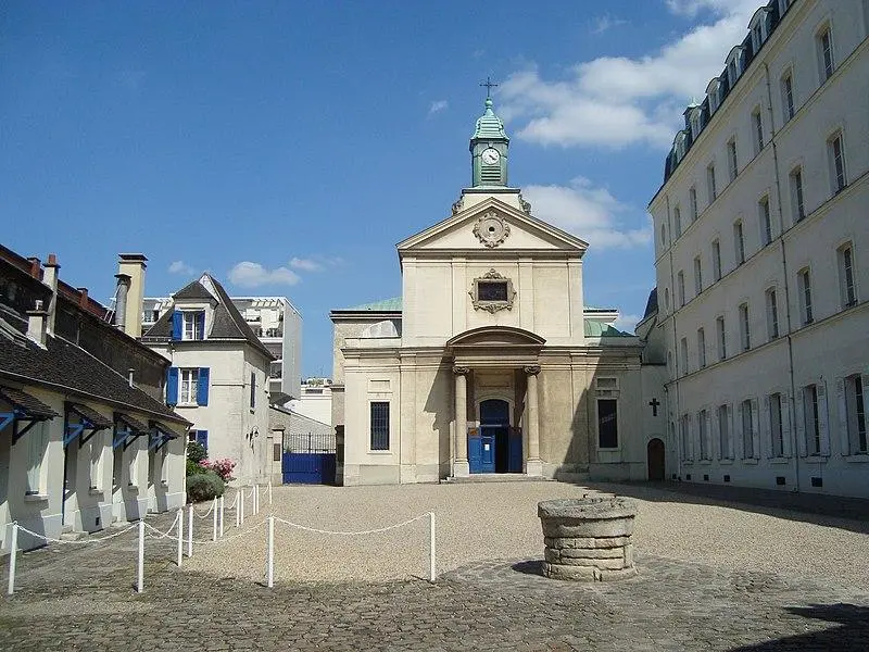 Foto von Picpus Cemetery und alte Kanonen von Picpus -Kanonen - LPLT - © Creative Commons (https://creativecommons.org/licenses/by-sa/4.0/deed.fr)