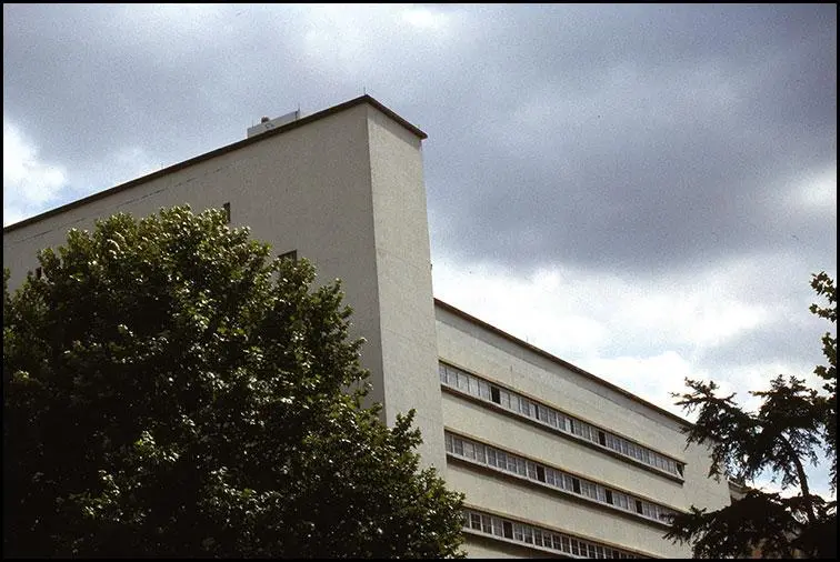Picture of University international city: Dutch pavilion or college (Juliana Foundation) - colbwt - © Creative Commons (https://creativecommons.org/licenses/by-sa/4.0/deed.fr)