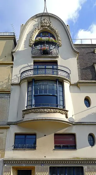 Foto de Edificio - Mbzt - © Creative Commons (https://creativecommons.org/licenses/by-sa/4.0/deed.fr)