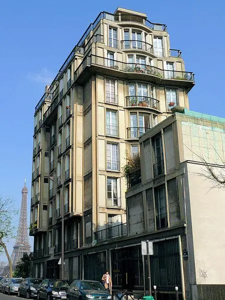 Foto von Gebäude - MOSSOT - © Creative Commons (https://creativecommons.org/licenses/by-sa/4.0/deed.fr)