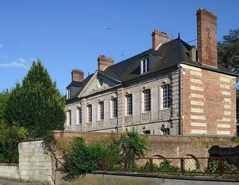 Picture of Former hotel in the Bailli de Caux - Pline - © Creative Commons (https://creativecommons.org/licenses/by-sa/4.0/deed.fr)
