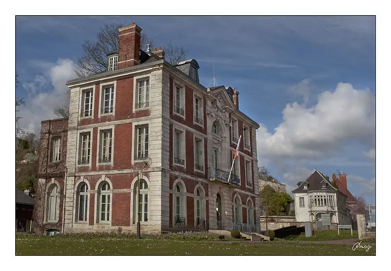 Foto de Ex casa de Caumont, actualmente ayuntamiento - Guy Cogoni alias Doncogo - © Creative Commons (https://creativecommons.org/licenses/by-sa/4.0/deed.fr)
