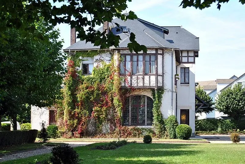 Picture of Former Hôtel des Engineers des Tréfileries - Grdela - © Creative Commons (https://creativecommons.org/licenses/by-sa/4.0/deed.fr)