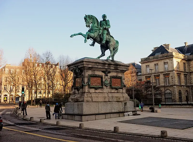 Foto di Monumento a Napoleone I - Валерий Дед - © Creative Commons (https://creativecommons.org/licenses/by-sa/4.0/deed.fr)