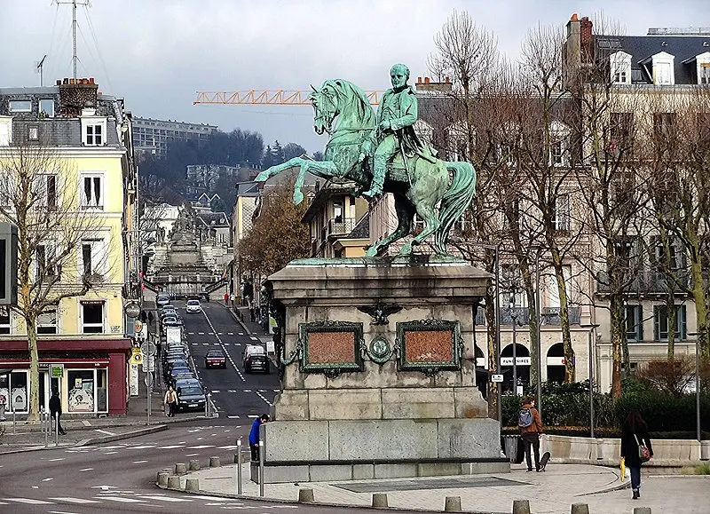 Foto di Monumento a Napoleone I - Валерий Дед - © Creative Commons (https://creativecommons.org/licenses/by-sa/4.0/deed.fr)