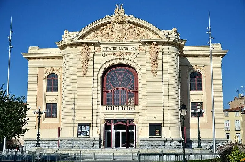 Foto de Teatro municipal - Christian Viala - © Creative Commons (https://creativecommons.org/licenses/by-sa/4.0/deed.fr)