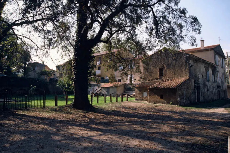 Foto von Domaine du Moulin Blanc - POP Plateforme Ouverte du Patrimoine / Base Mérimée - © Monuments historiques