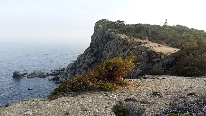 Foto di Porquerolles Lighthouse - Teknad - © Creative Commons (https://creativecommons.org/licenses/by-sa/4.0/deed.fr)